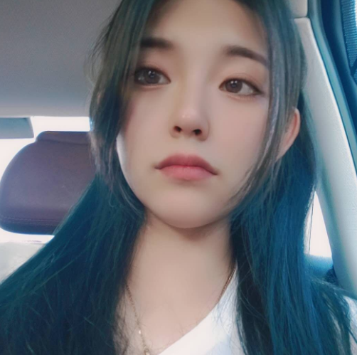 00后学生妍妍